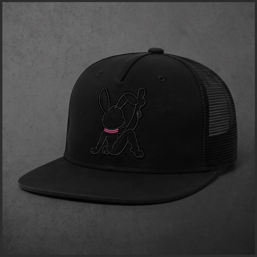 Tonal Trucker Snapback in black
